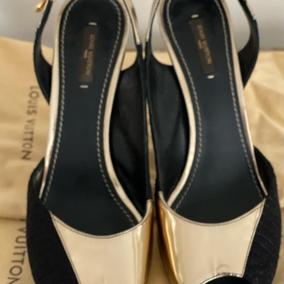 Authentic Louis Vuitton monogram heels - Picture 2 of 11